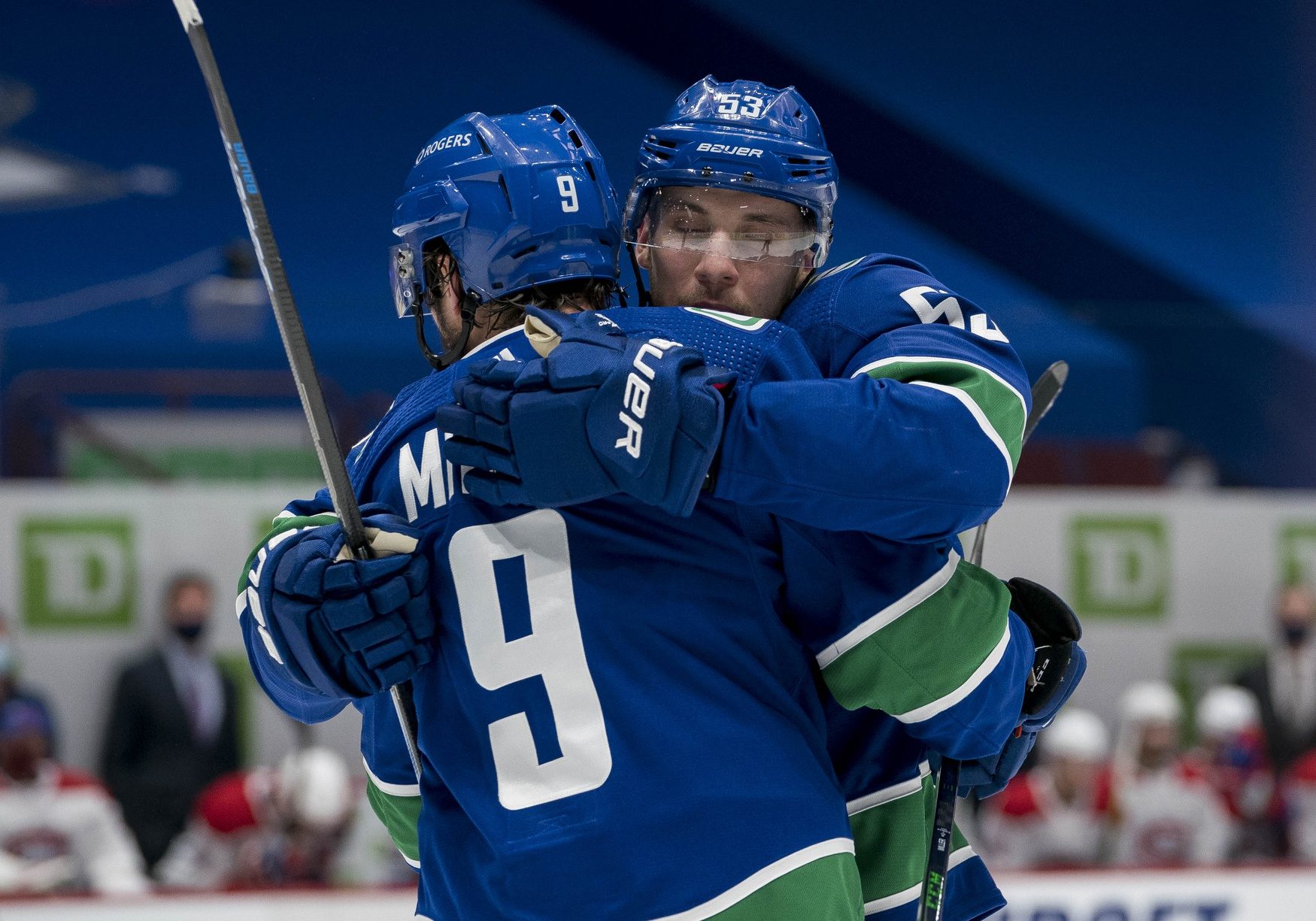 The best and worst case scenarios for Bo Horvat's 2021 season with